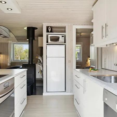 Inan - 300m From The Sea In Ne Jutland By Interhome 別荘 Hals